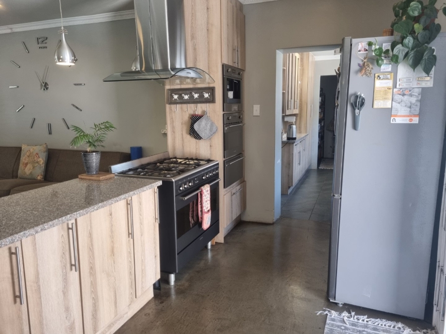 5 Bedroom Property for Sale in Vaalpark Free State